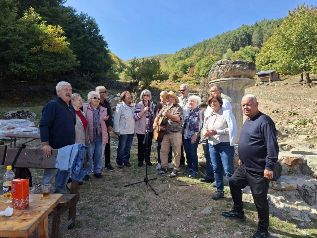 Песна, поезија и дружење во природа - еднодневен излет на хорот „Елегија“ 5 Песна поезија и дружење во природа еднодневен излет на хорот „Елегија 6